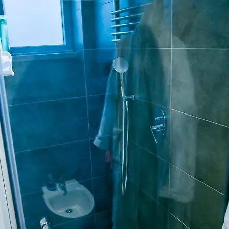 Big 2 Bedrooms Stylish Romana Square Downtown 公寓 *
